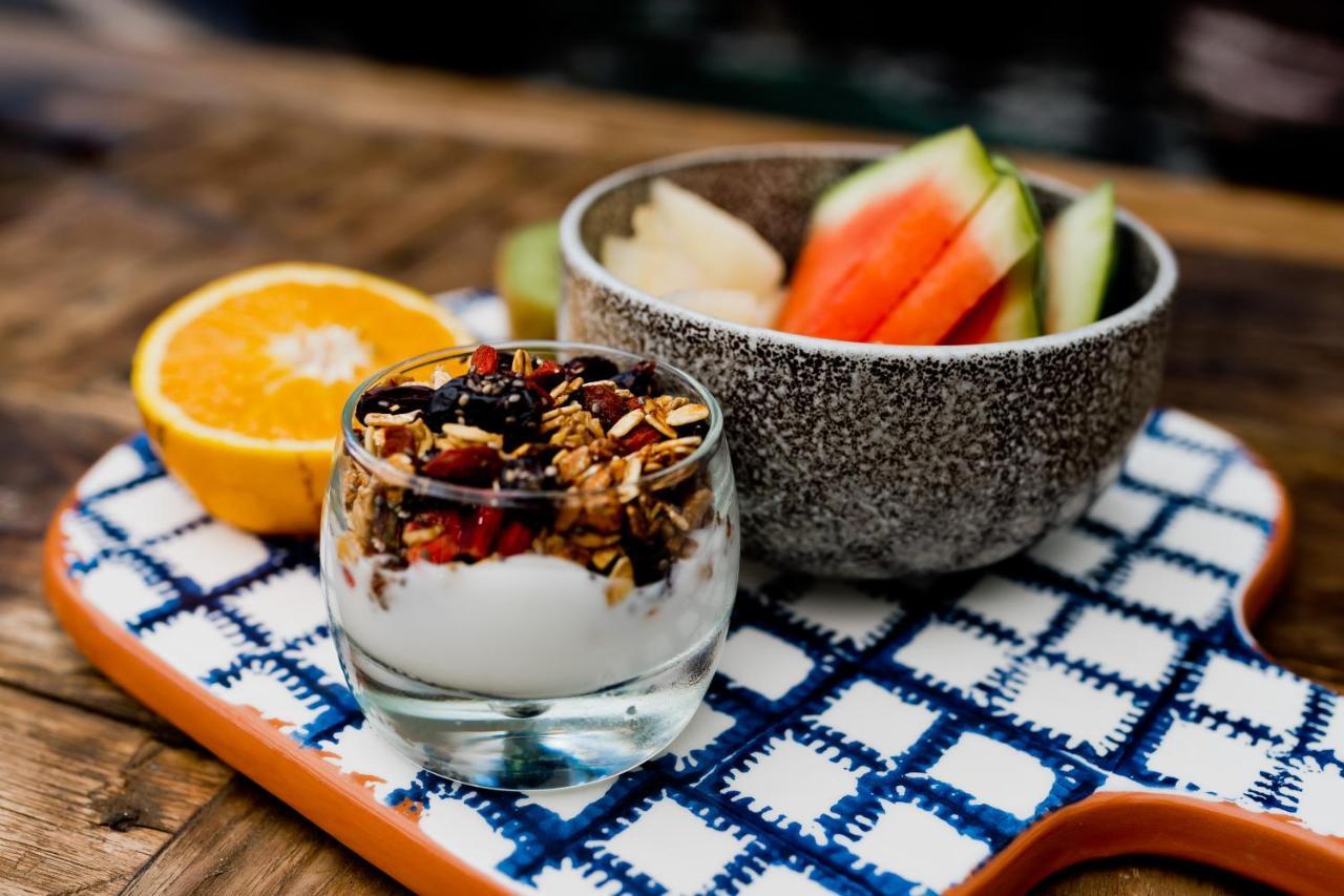 138 Liberdade Hotel Lisboa Ngoại thất bức ảnh Fruit and granola