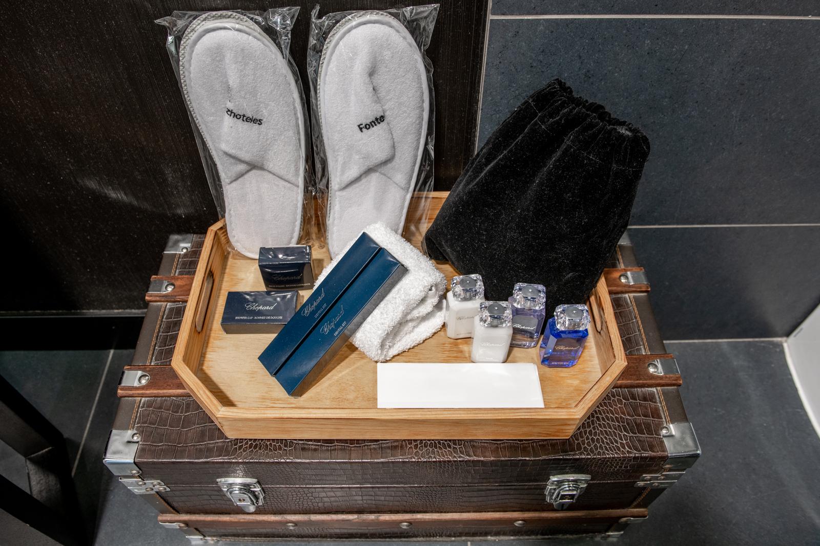 138 Liberdade Hotel Lisboa Ngoại thất bức ảnh A First Class amenity kit