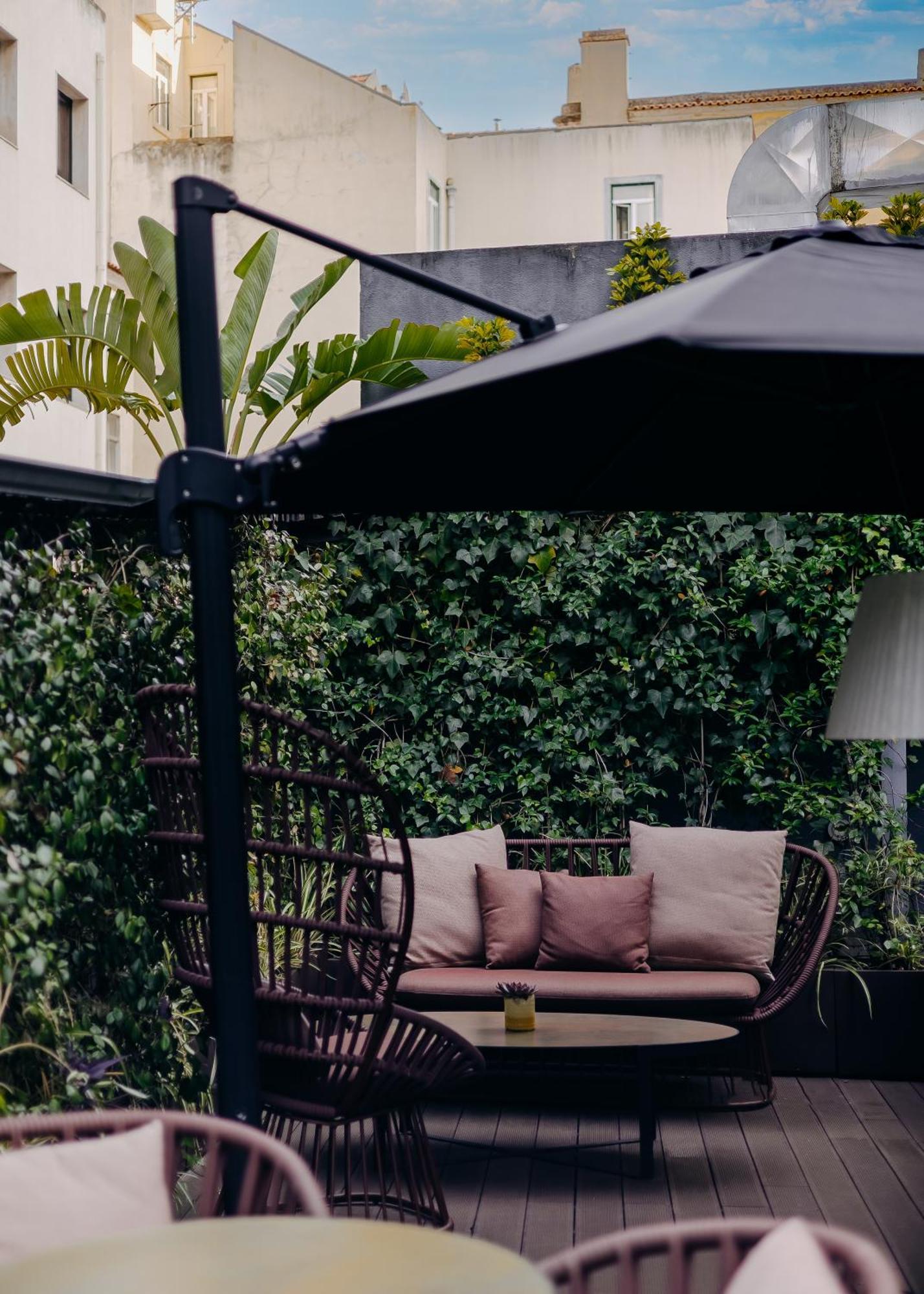 138 Liberdade Hotel Lisboa Ngoại thất bức ảnh The garden of the hotel